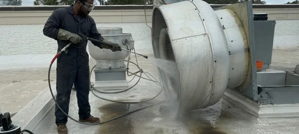 Charlotte Hood Cleaning technician at work